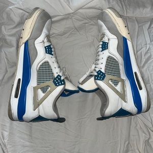 Jordan 4 Retro Military Blue size 11.5